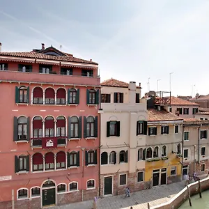 Palazzo Schiavoni Residenza D'epoca & Suite-apartments 3* Venise